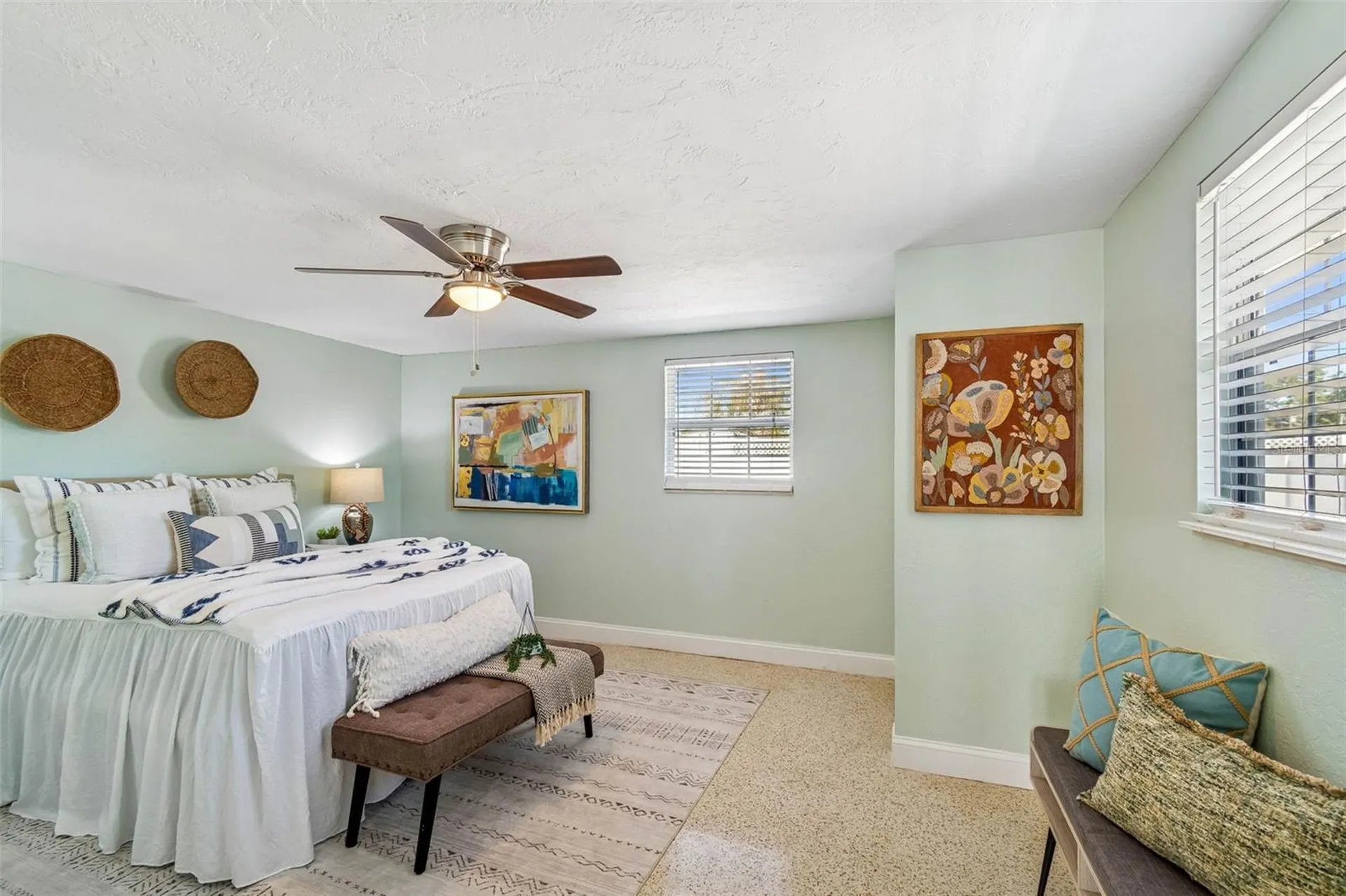 6041 5th Avenue N St Petersburg FL 33710