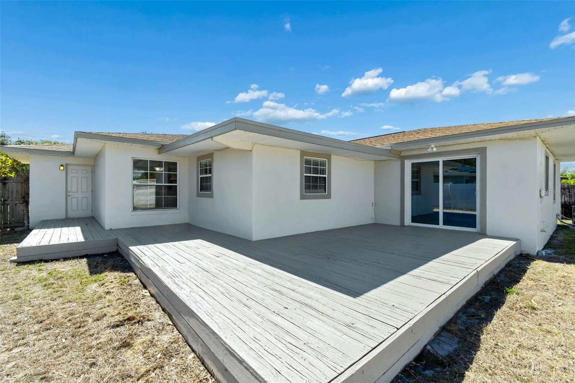 6041 5th Avenue N St Petersburg FL 33710