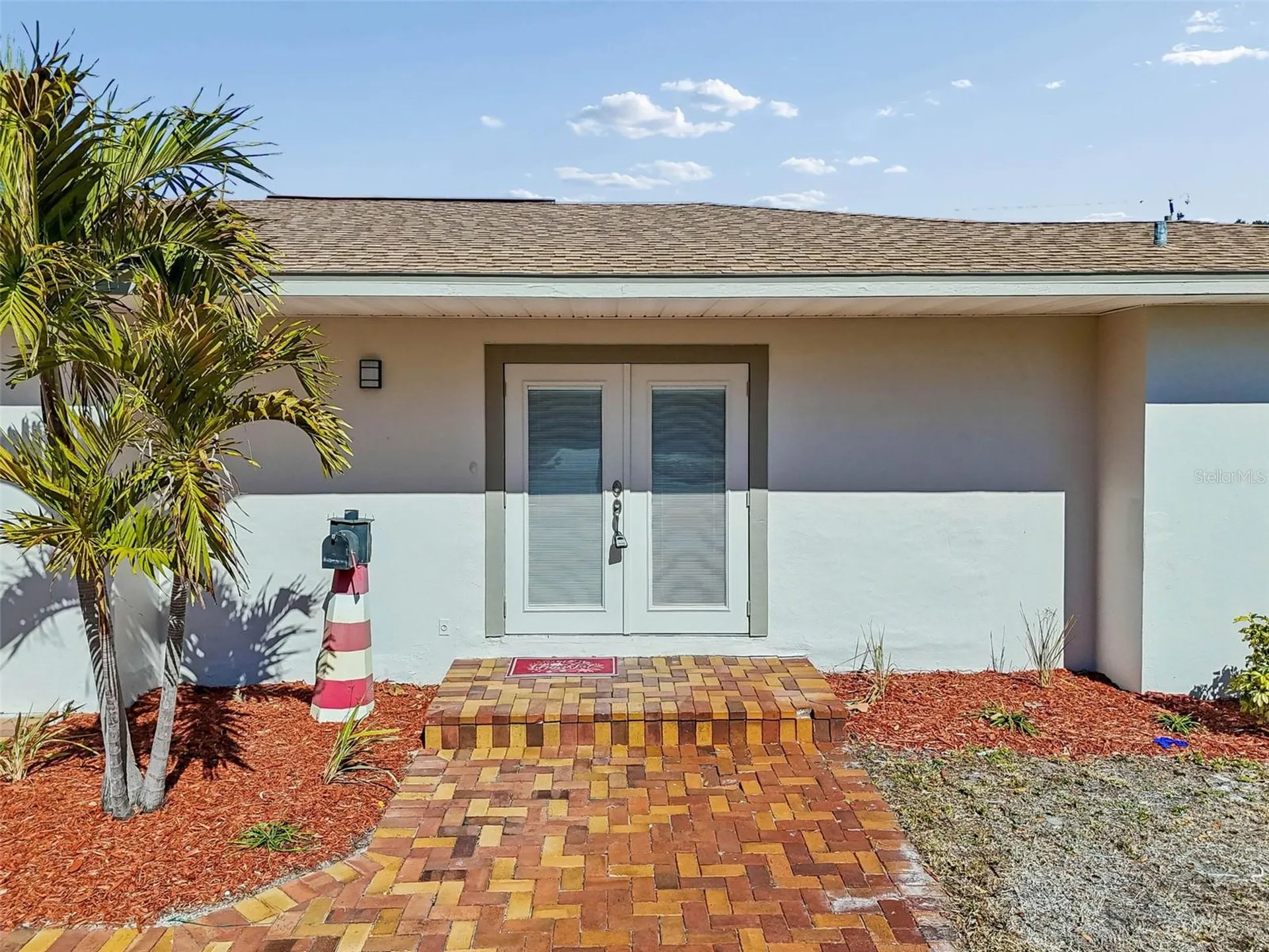 6041 5th Avenue N St Petersburg FL 33710