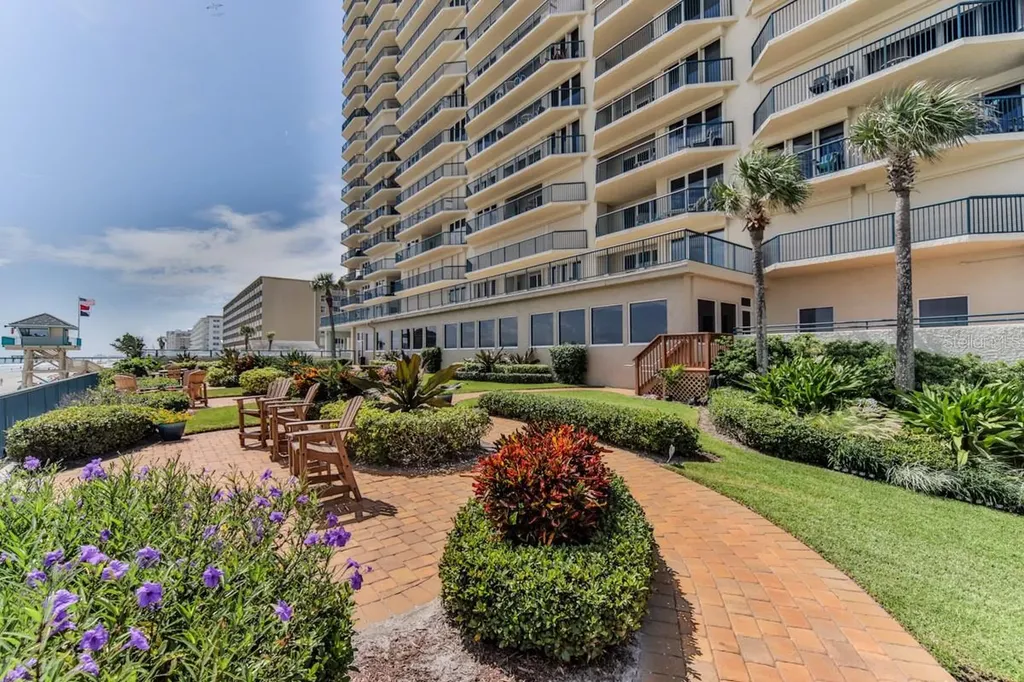 3425 S Atlantic Avenue Daytona Beach FL 32118