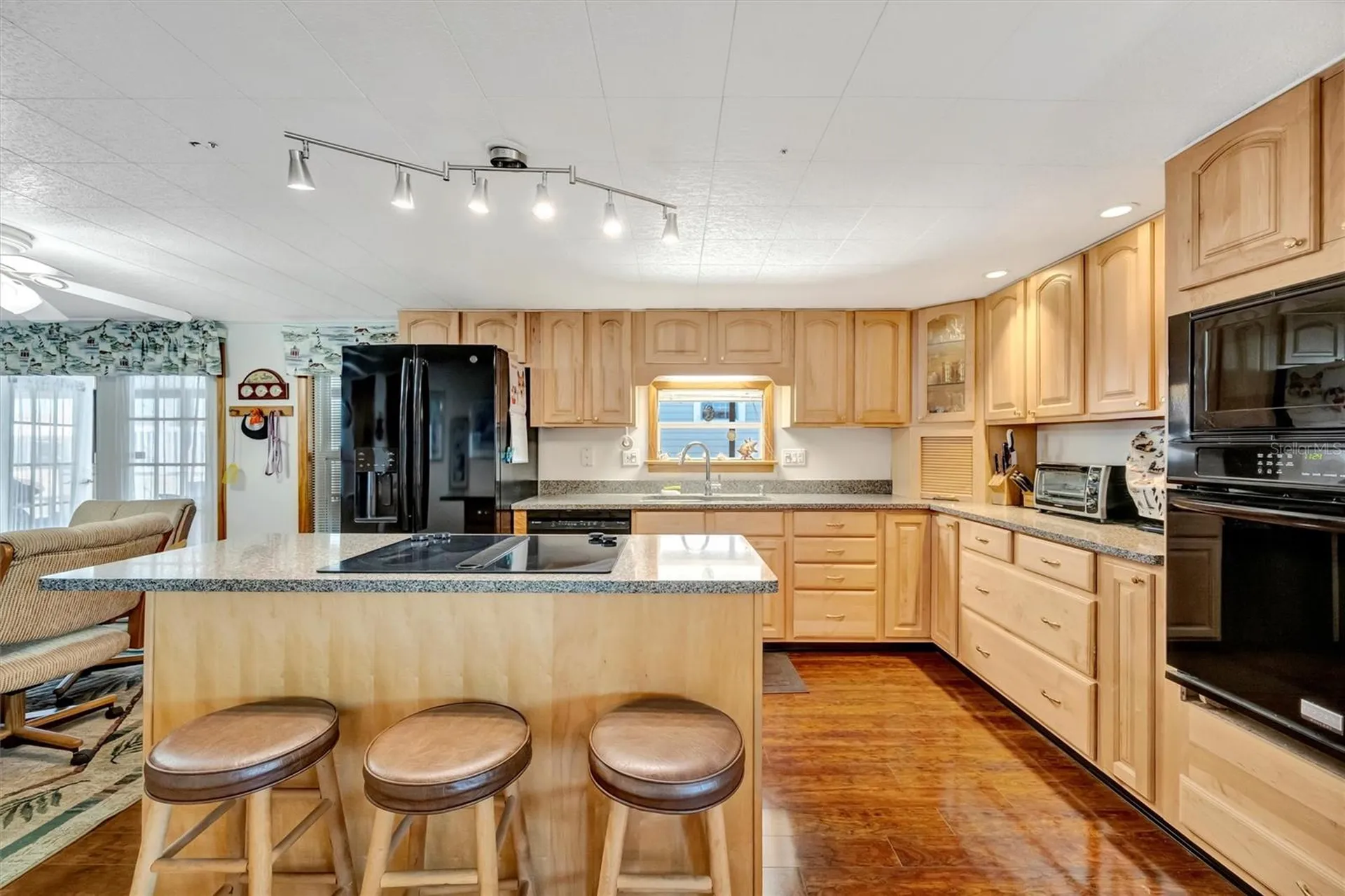 132 W Saint Lucia Loop Apollo Beach FL 33572