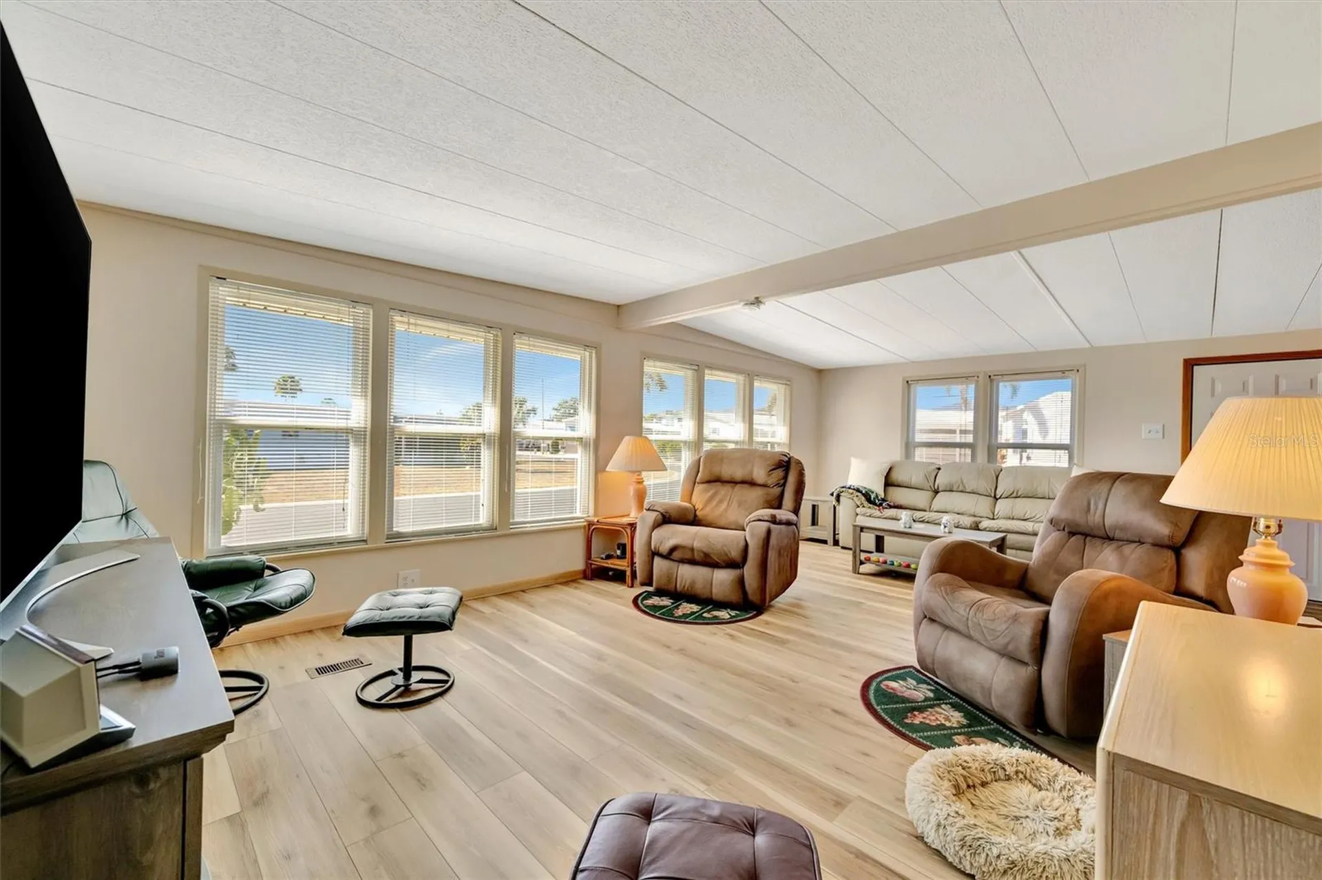 132 W Saint Lucia Loop Apollo Beach FL 33572