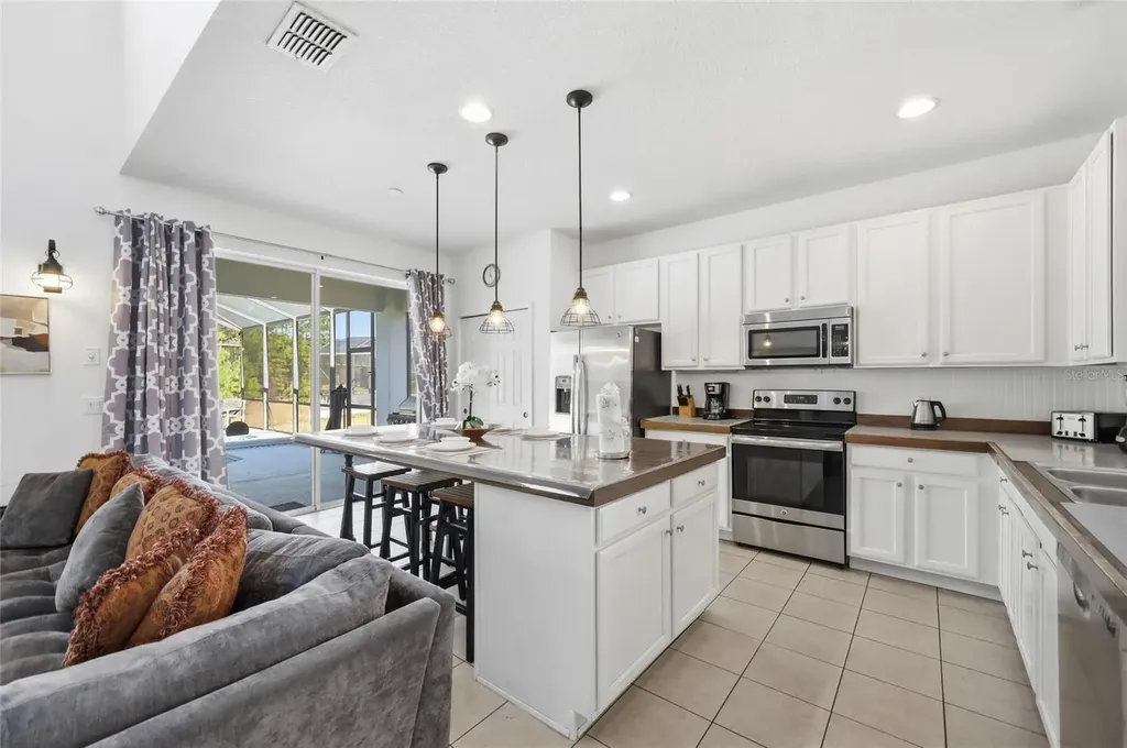 844 Orange Cosmos Boulevard Davenport FL 33837