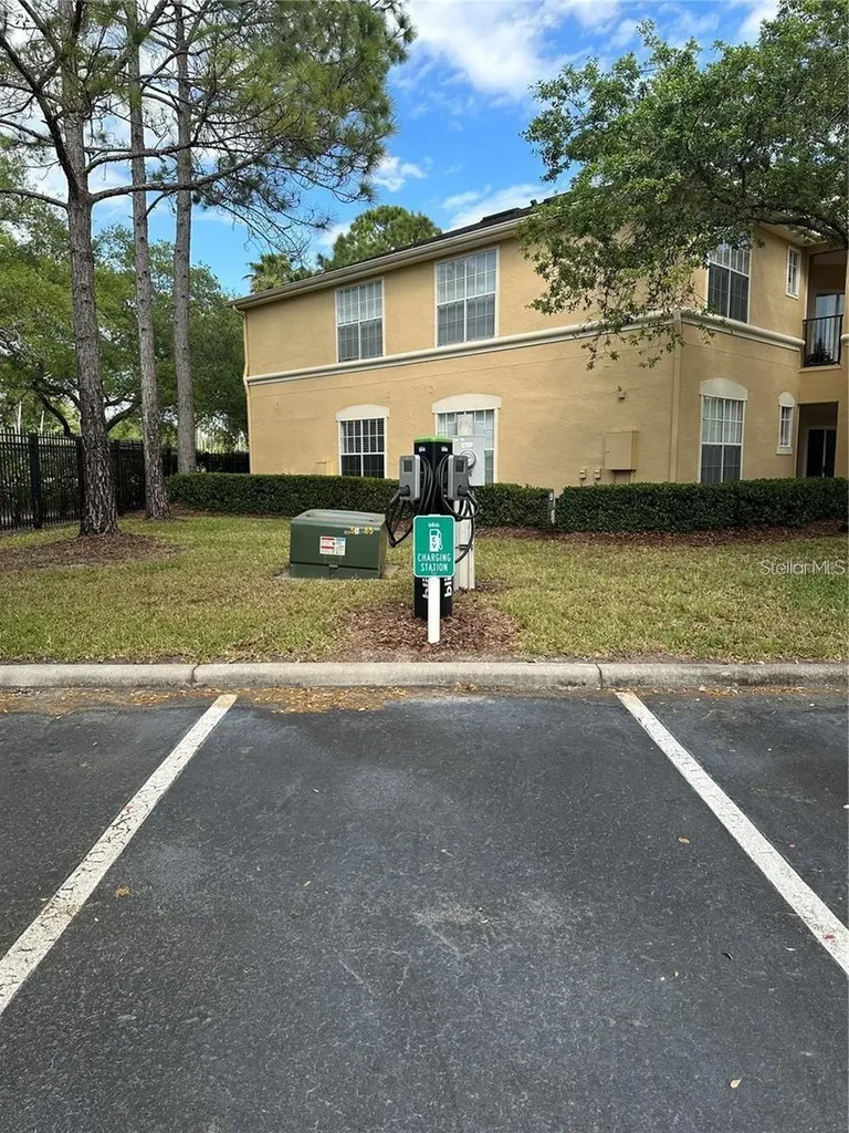 5125 Palm Springs Boulevard Tampa FL 33647