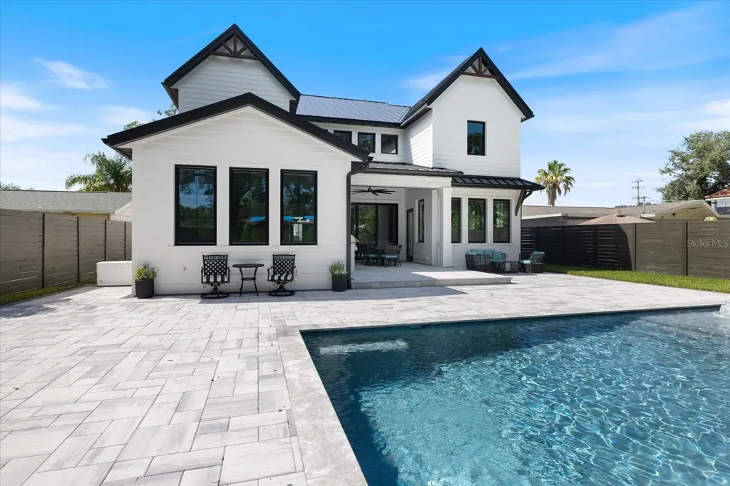 2045 Goldenrod Street Sarasota FL 34239
