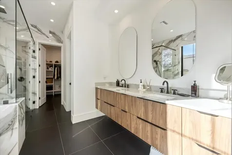 2045 Goldenrod Street Sarasota FL 34239