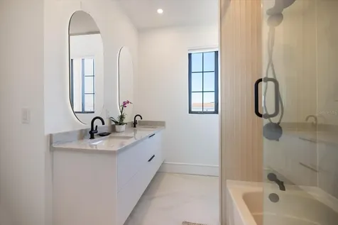 2045 Goldenrod Street Sarasota FL 34239