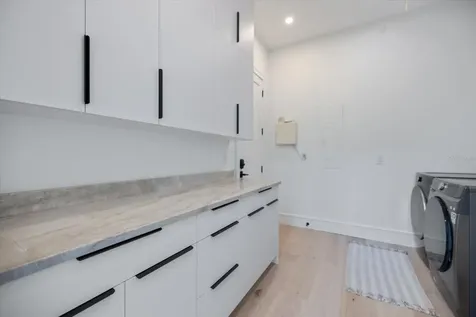 2045 Goldenrod Street Sarasota FL 34239