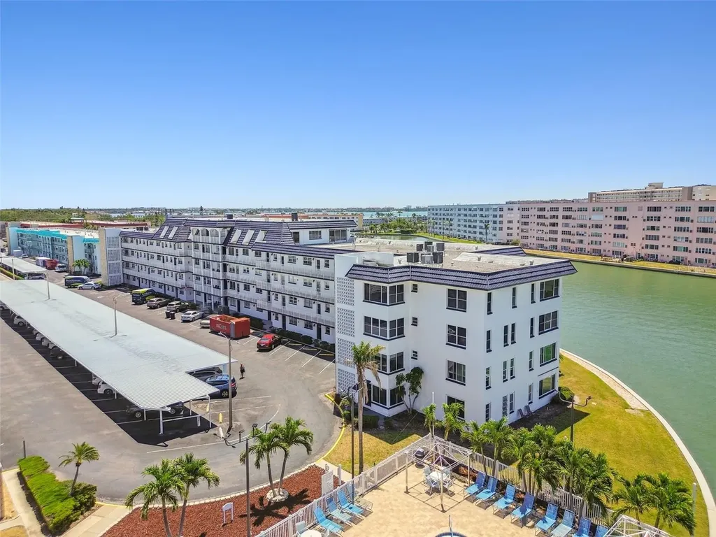 5960 30th Avenue S Gulfport FL 33707