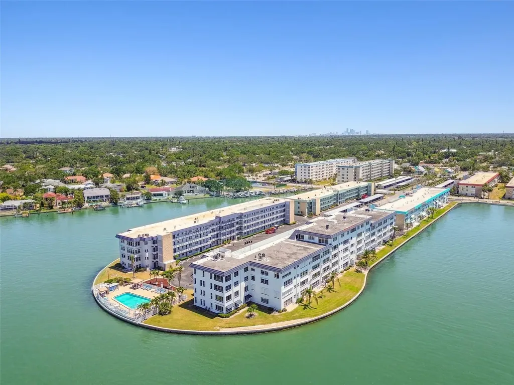 5960 30th Avenue S Gulfport FL 33707