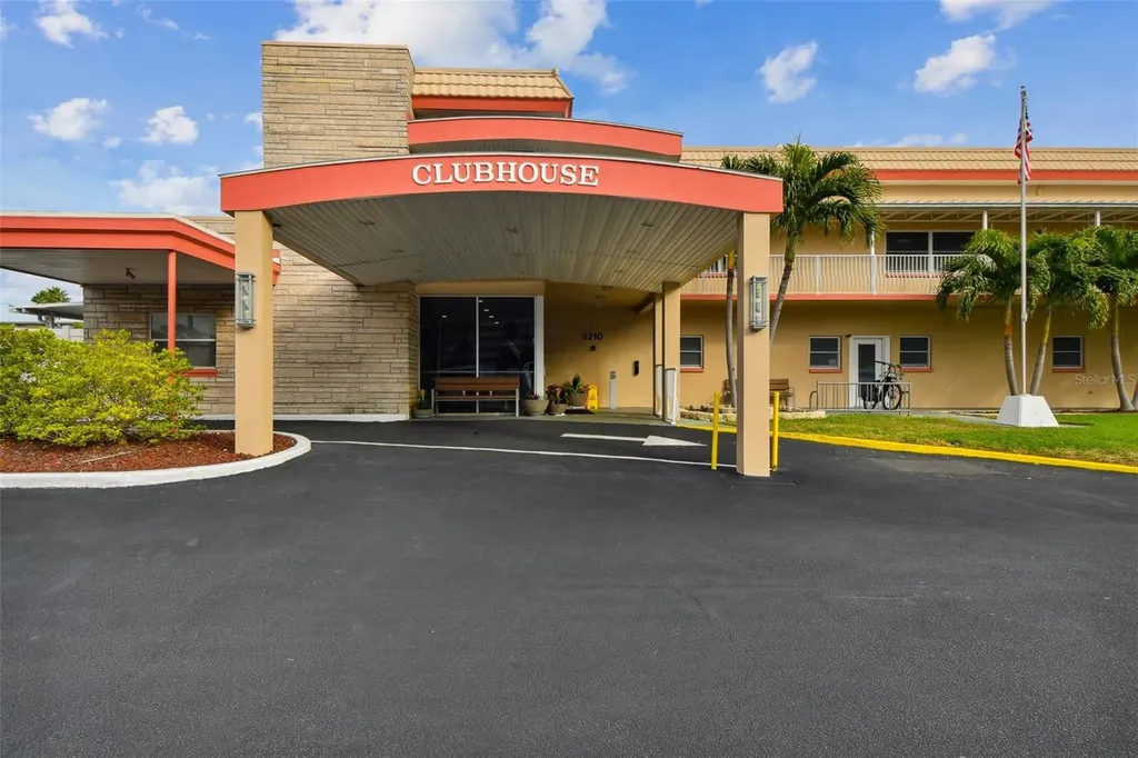 5960 30th Avenue S Gulfport FL 33707
