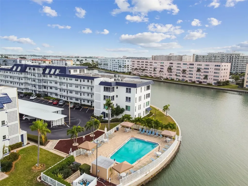 5960 30th Avenue S Gulfport FL 33707