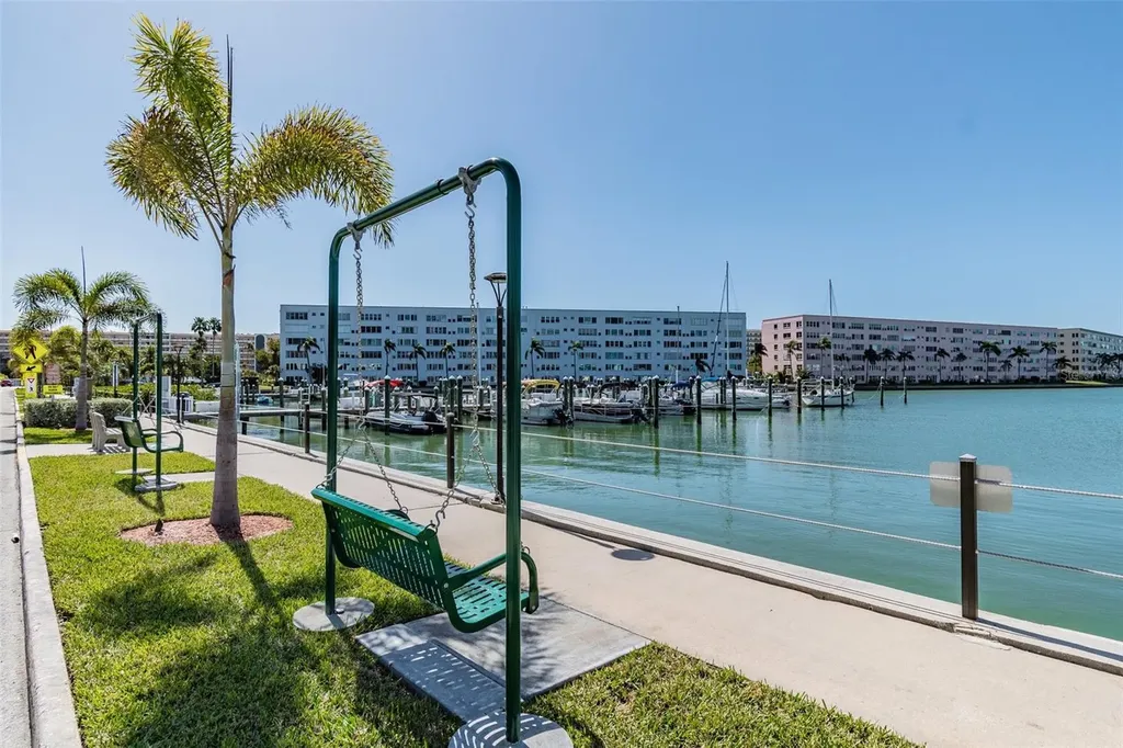 5960 30th Avenue S Gulfport FL 33707
