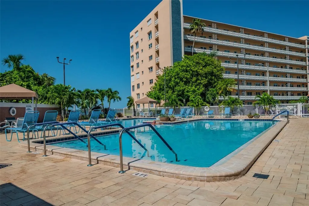 5960 30th Avenue S Gulfport FL 33707