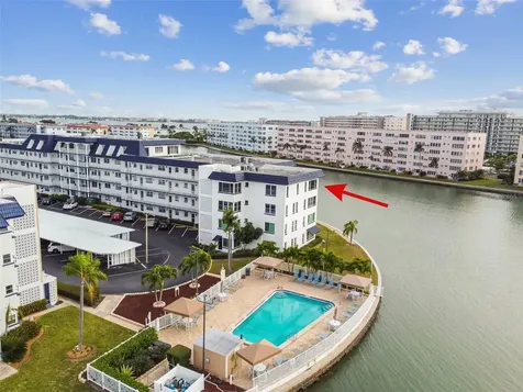 5960 30th Avenue S Gulfport FL 33707