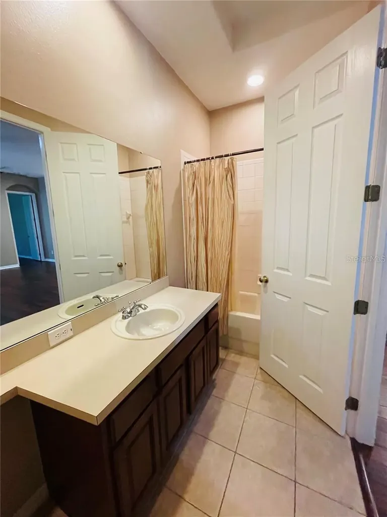 930 Spring Oak Circle Orlando FL 32828