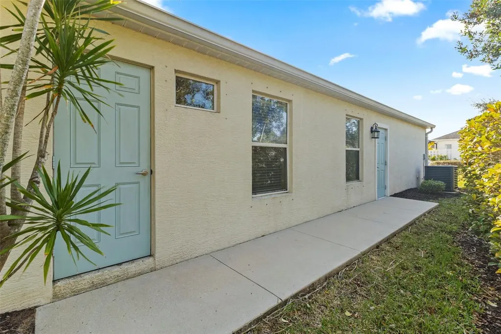 6404 Autumn Woods Way Sarasota FL 34243