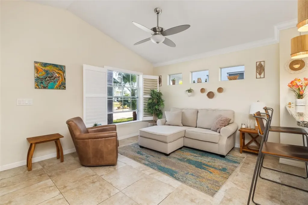 6404 Autumn Woods Way Sarasota FL 34243