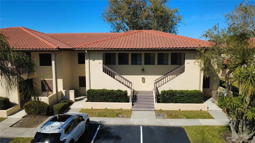 5221 Lake Village Drive Sarasota FL 34235