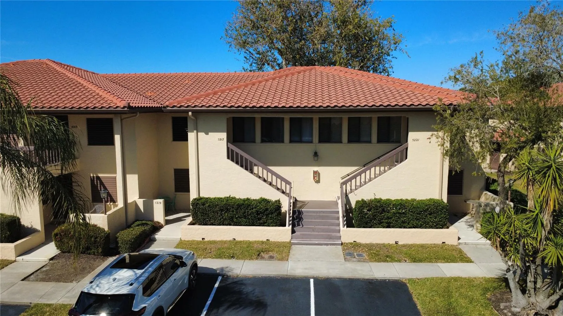 5221 Lake Village Drive Sarasota FL 34235