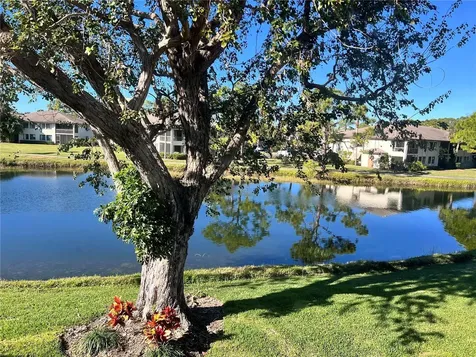 5221 Lake Village Drive Sarasota FL 34235