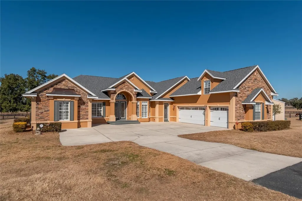 12610 NW Gainesville Road Reddick FL 32686