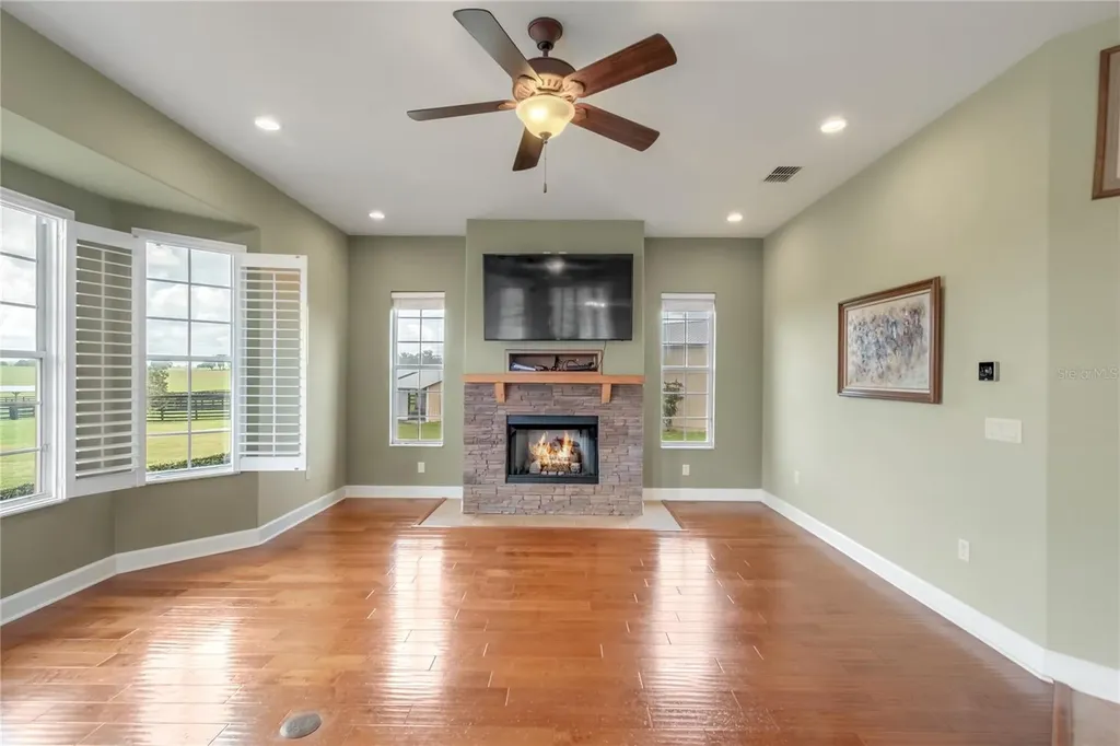 12610 NW Gainesville Road Reddick FL 32686