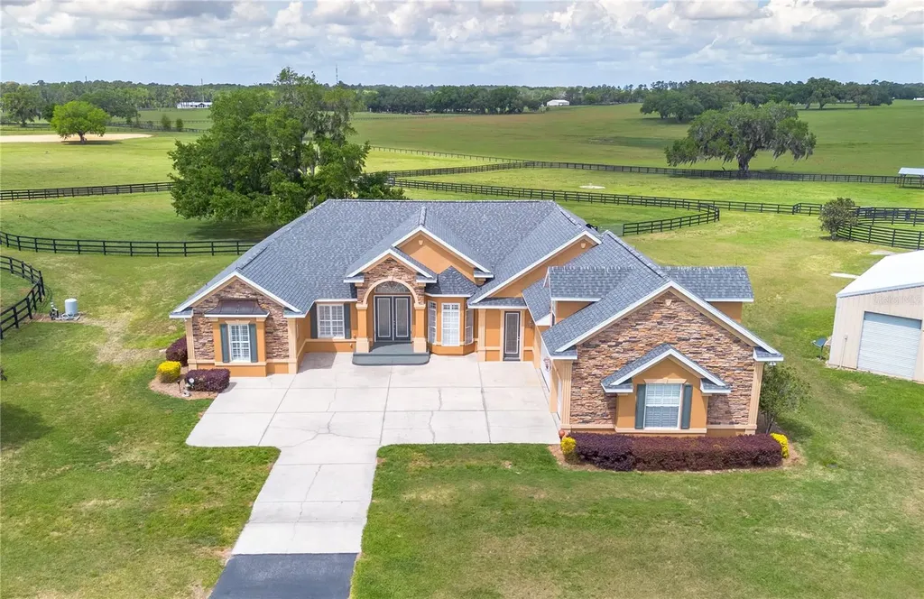 12610 NW Gainesville Road Reddick FL 32686