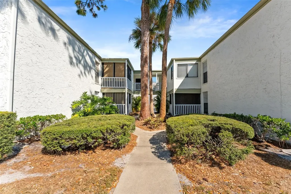 4611 W North B Street Tampa FL 33609