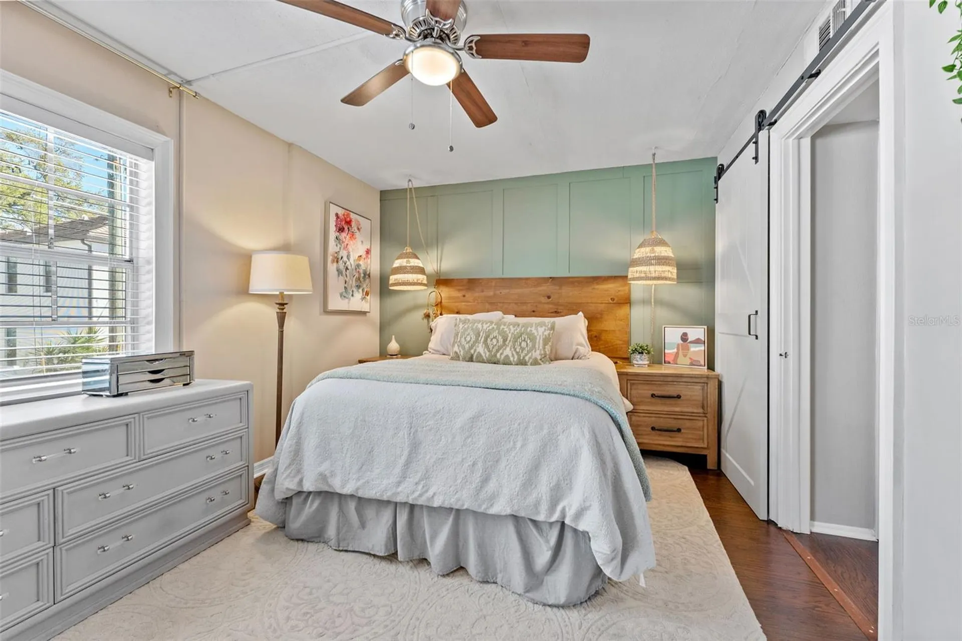 4611 W North B Street Tampa FL 33609