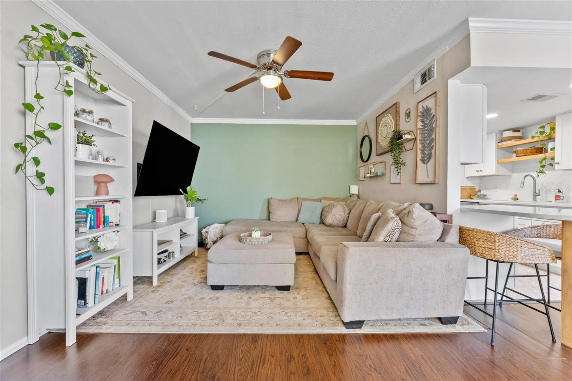 4611 W North B Street Tampa FL 33609