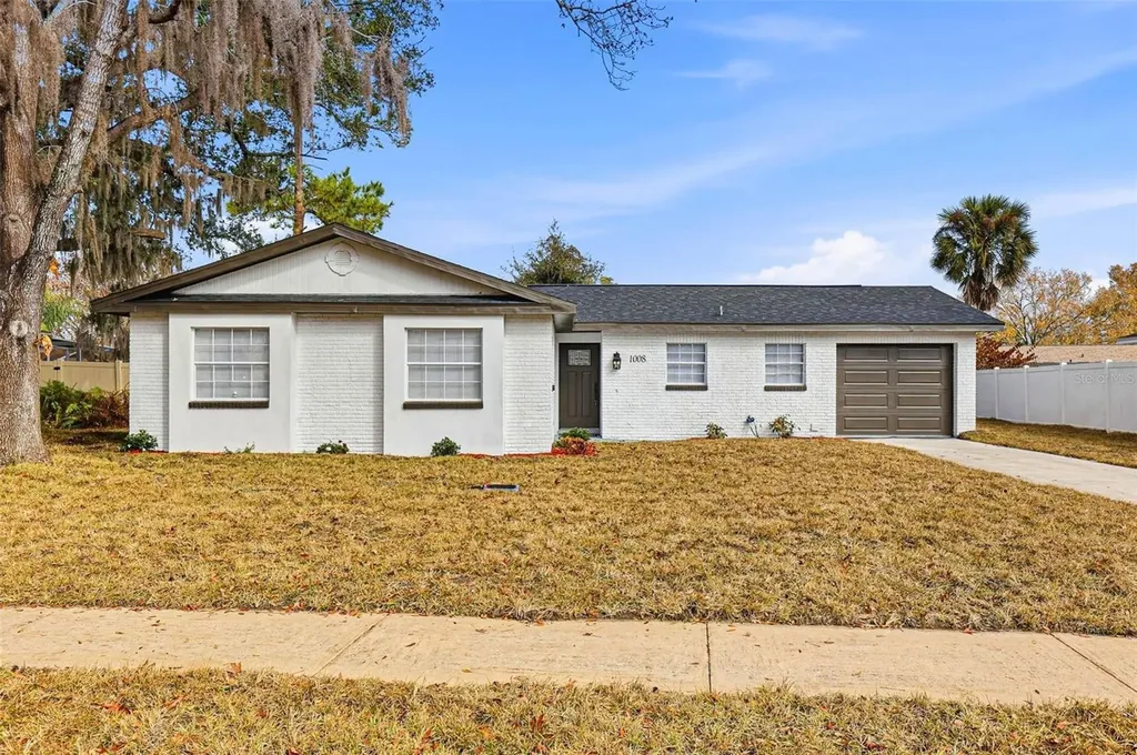 1008 Hallwood Loop Brandon FL 33511
