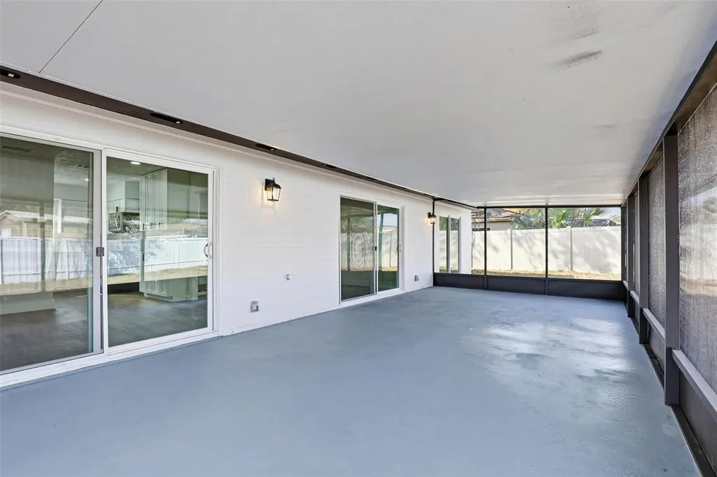 1008 Hallwood Loop Brandon FL 33511
