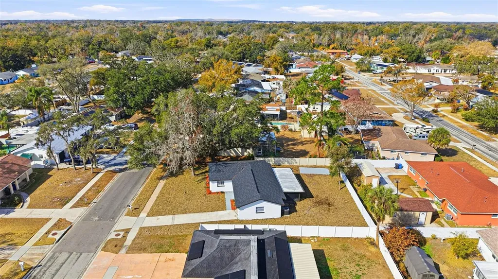 1008 Hallwood Loop Brandon FL 33511