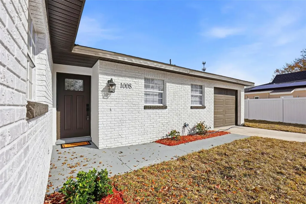 1008 Hallwood Loop Brandon FL 33511