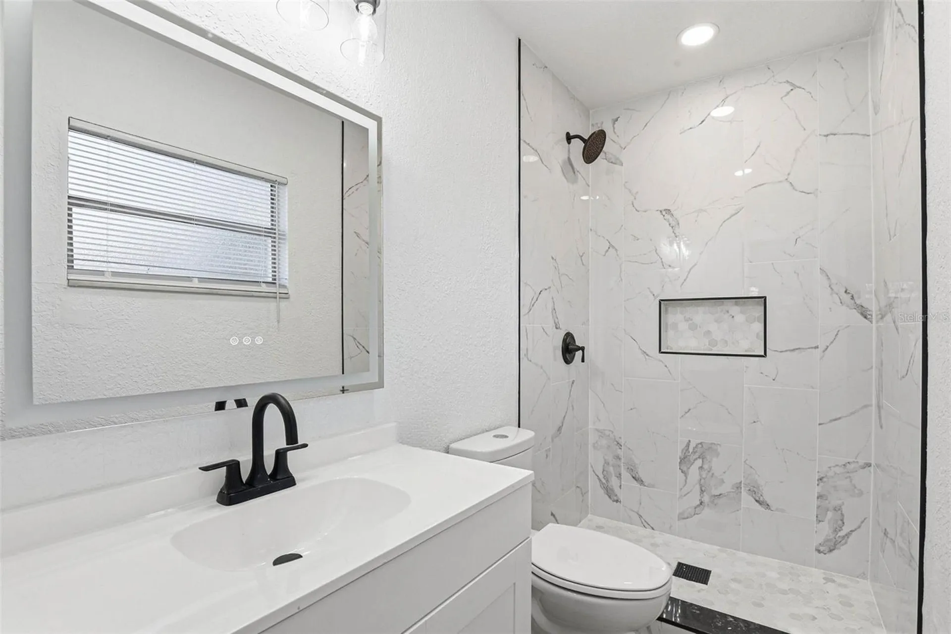 1008 Hallwood Loop Brandon FL 33511