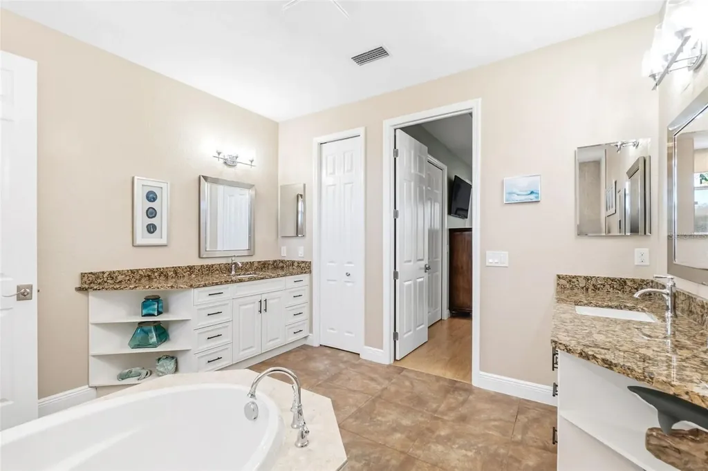 7020 Scrub Jay Drive Sarasota FL 34241