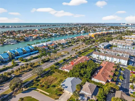 903 Pinellas Bayway S Tierra Verde FL 33715