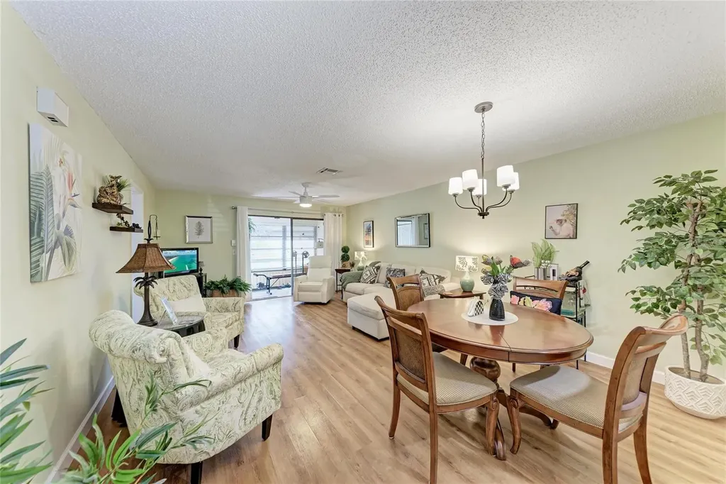 2808 60th Avenue W Bradenton FL 34207