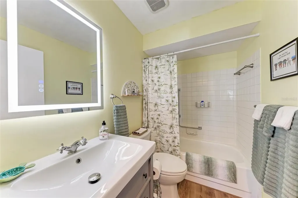 2808 60th Avenue W Bradenton FL 34207