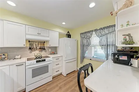 2808 60th Avenue W Bradenton FL 34207