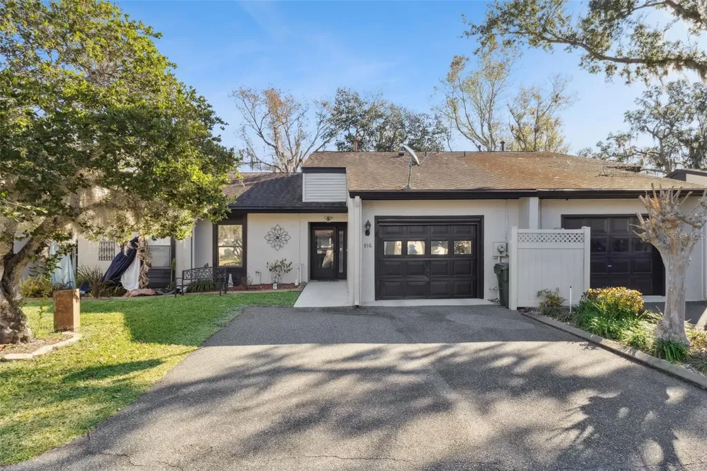 916 Belle Oak Drive Leesburg FL 34748