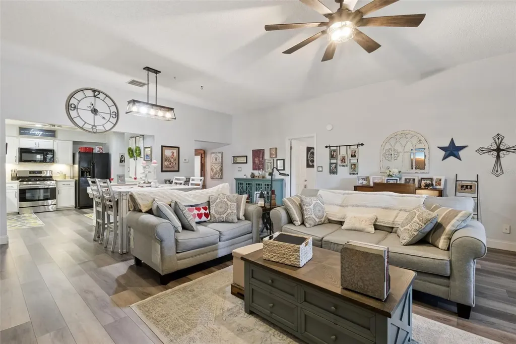 916 Belle Oak Drive Leesburg FL 34748