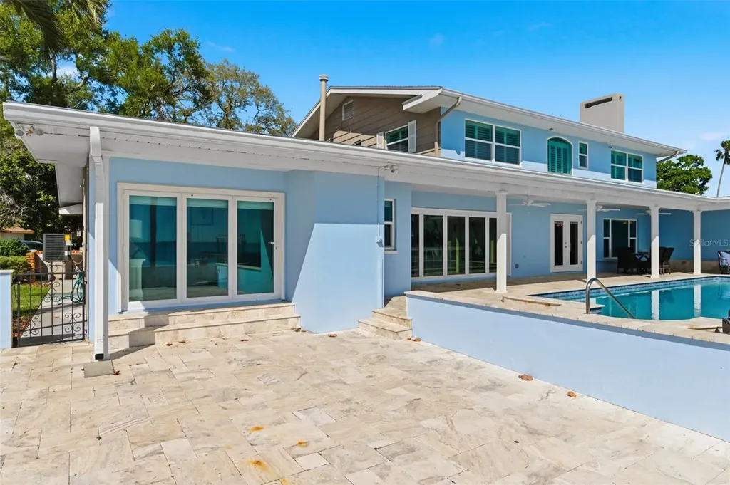 2928 68th Avenue S St Petersburg FL 33712