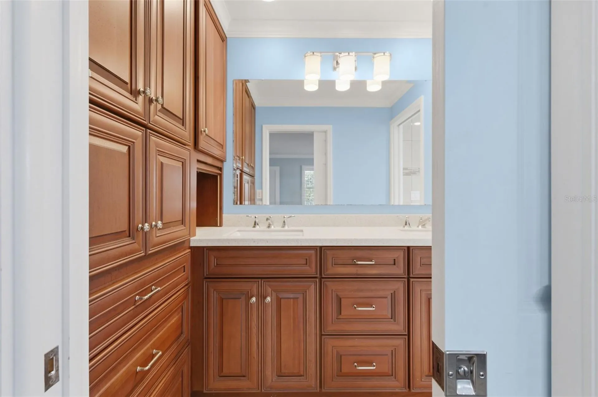 2928 68th Avenue S St Petersburg FL 33712
