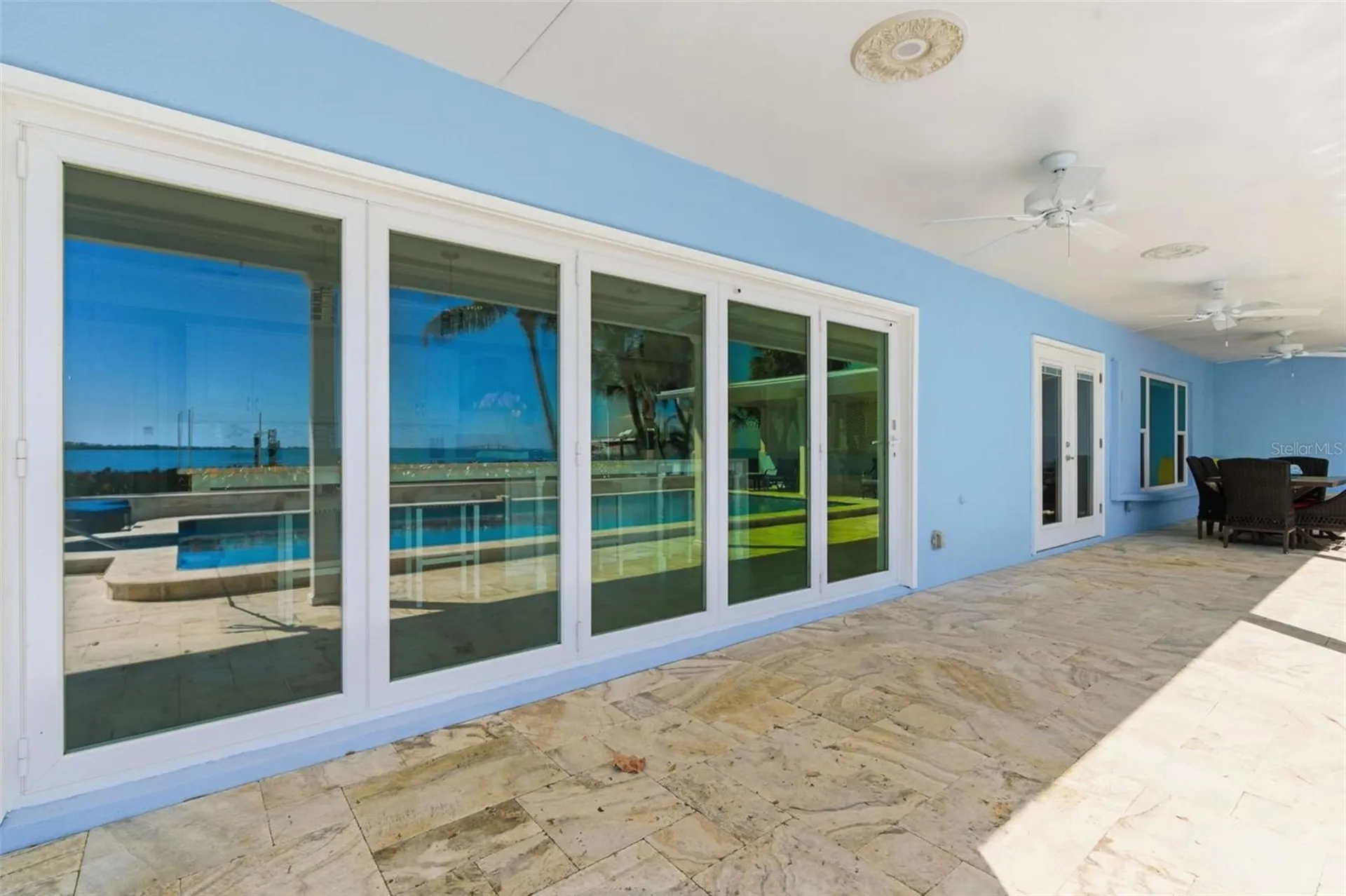 2928 68th Avenue S St Petersburg FL 33712