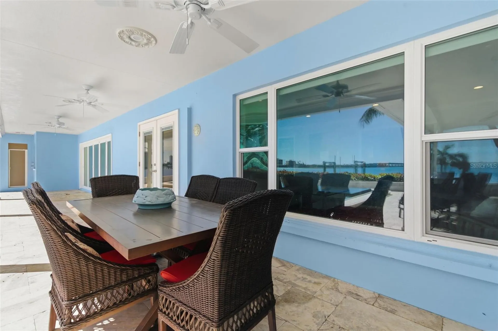 2928 68th Avenue S St Petersburg FL 33712