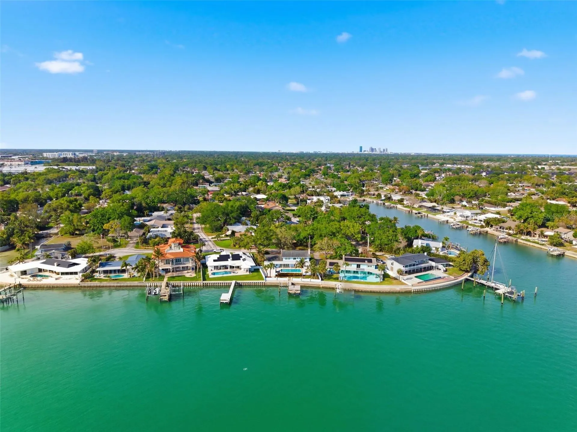 2928 68th Avenue S St Petersburg FL 33712