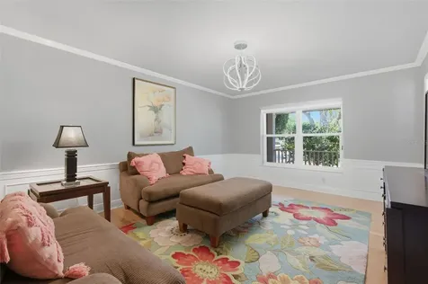 2928 68th Avenue S St Petersburg FL 33712