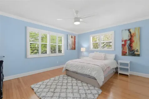 2928 68th Avenue S St Petersburg FL 33712